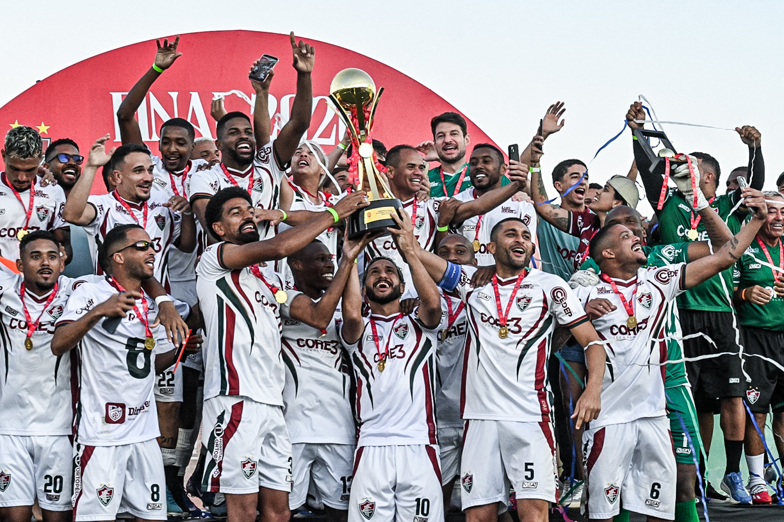 Fluminense de Feira ganha as duas partidas contra o SSA e confirma o título do Baianão B; veja